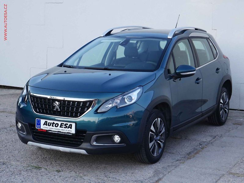 Peugeot 2008 (2019) 1.2 PT, Allure, park. čidla - fotka 3 z 14