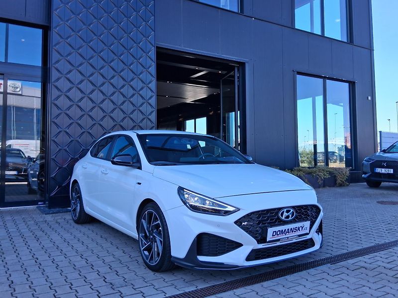 Hyundai i30 N-LINE 1.5 T-GDi 117 kW - fotka 7 z 26