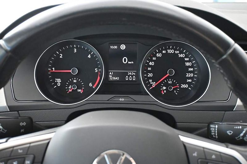 Volkswagen Passat (2021) 2.0 LED Kamera TDI - fotka 25 z 30