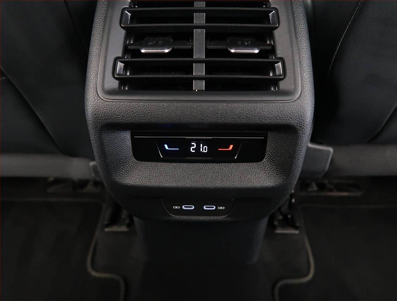 Volkswagen Tayron (2026) 1.5 eTSI, digi klima - fotka 32 z 32