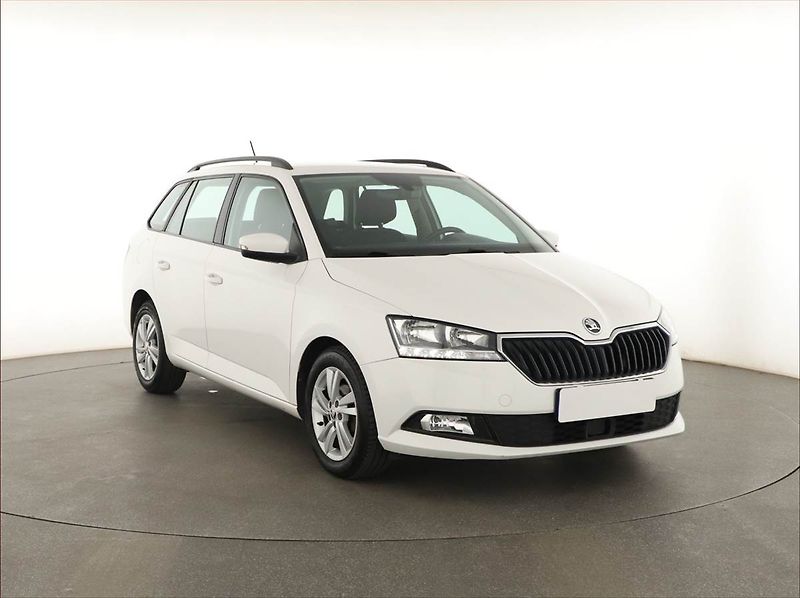 Škoda Fabia (2022) Ambition 1.0 TSI, ČR,1.maj - fotografie inzerátu
