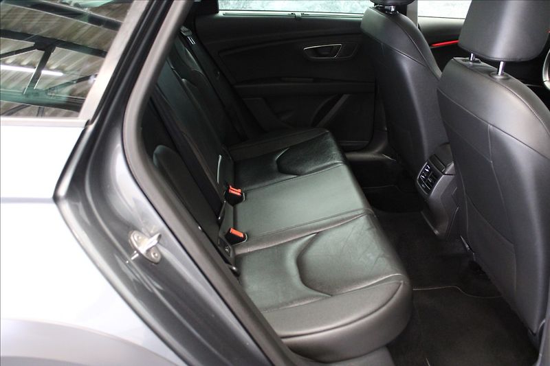 Seat Leon 2,0 TDI X-PERIENCE 4x4 TOP! - fotka 10 z 37