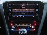 Volkswagen Passat (2020) 2.0 TDI, Kůže, Navi, Tempomat - náhled 12