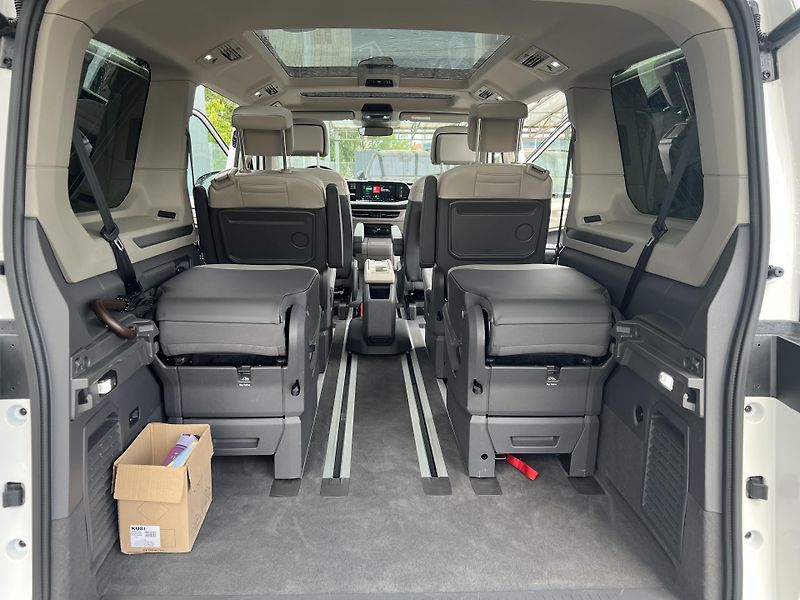 Volkswagen Multivan 2.0TDi*DSG*ČR*Záruka*TopVýbava - fotka 38 z 46