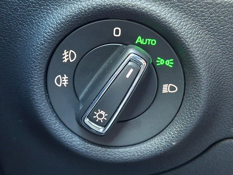 Škoda Kamiq (2021) Style DSG 1,0TSi 81kW - fotka 26 z 33