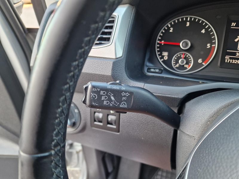 Volkswagen Caddy MAXI 2,0TDI 7MÍST NAVIGACE  - fotka 18 z 21
