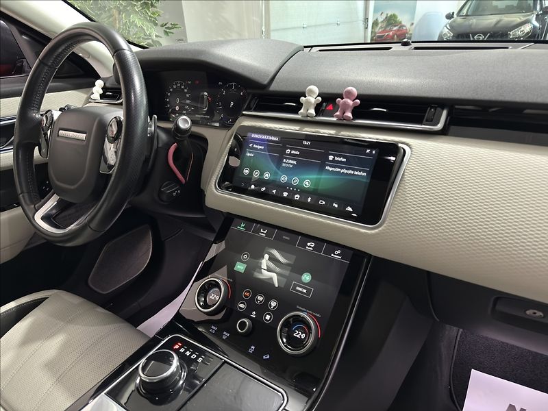 Land Rover Range Rover Velar 2,0   D180 AWD DYNAMIC HSE - fotka 21 z 34