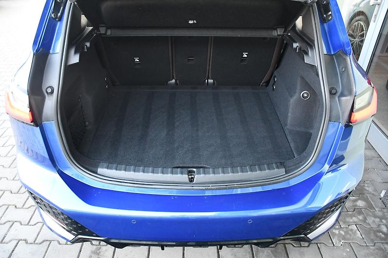 BMW Řada 2 218d M-SPORT TAŽNÉ 1M 3LZÁRUKA - fotka 40 z 45