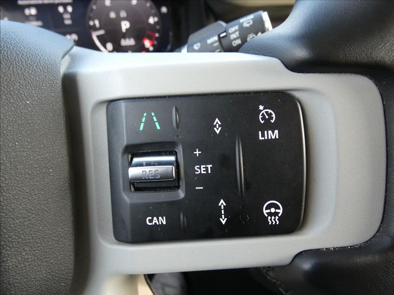 Land Rover Defender 3,0 D200 S,5let záruka,1maj,ČR - fotka 22 z 34
