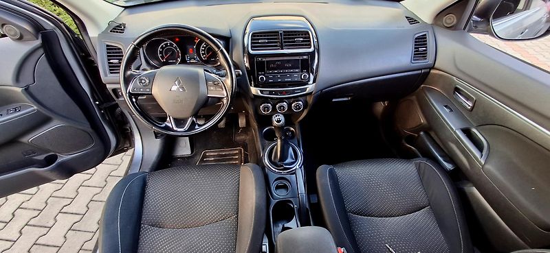 Mitsubishi ASX 1.6 MIVEC 86 kw - fotka 27 z 44