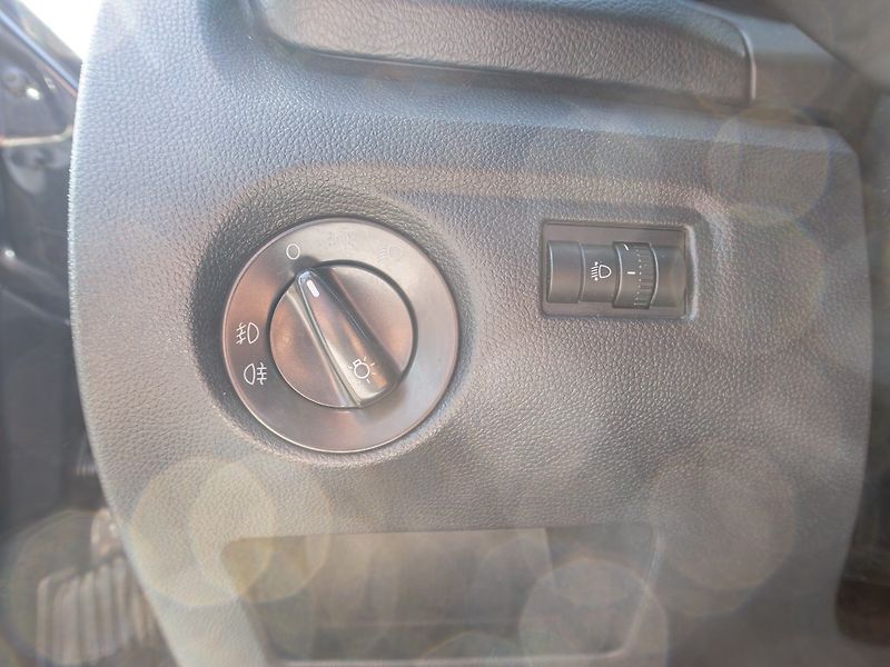 Škoda Roomster (2014) 1.6TDI NOIRE – BLACK - fotka 19 z 43