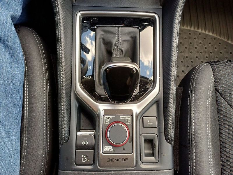 Subaru Forester COMFORT e-Boxer FB 20 110 kW C - fotka 16 z 25