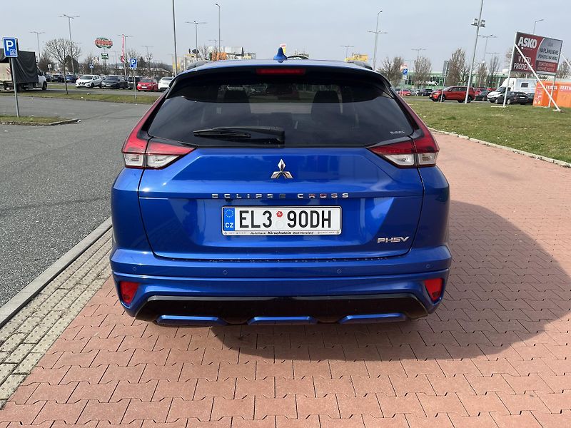 Mitsubishi Eclipse Cross 2.4 PHEV 4x4 - fotka 6 z 32