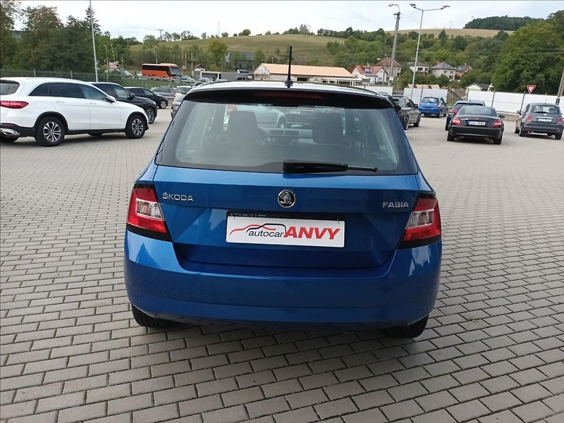 Škoda Fabia 1,2 TSI,66KW,TEMPOMAT,DIGIKLIM - fotka 6 z 35