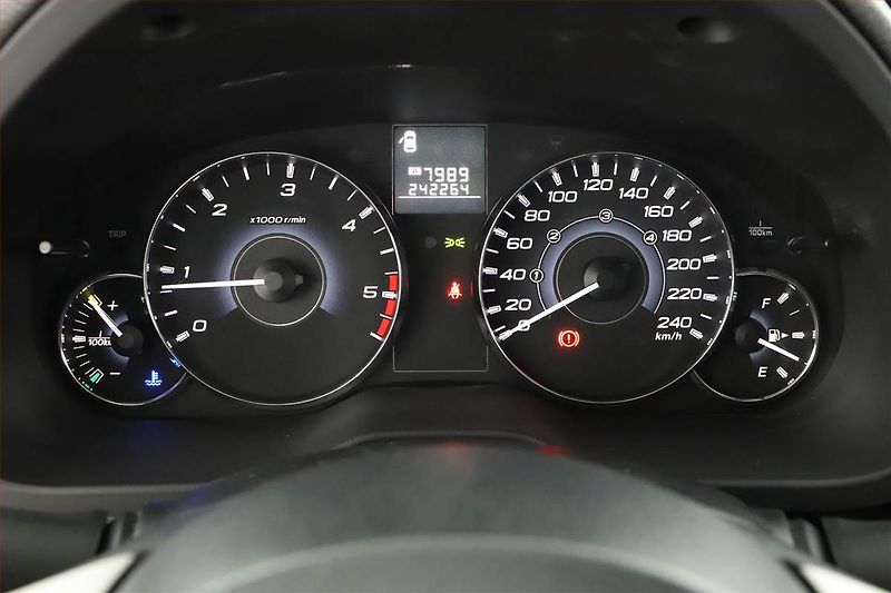 Subaru Outback (2013) 2.0 D, 4X4, Navi, Xenony - fotka 8 z 20