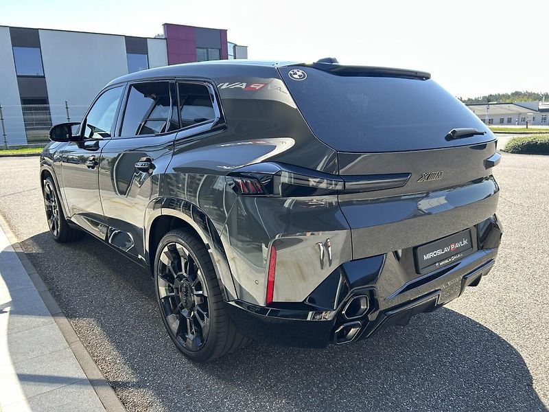 BMW XM 4.4 V8 ZÁRUKA - fotka 7 z 43