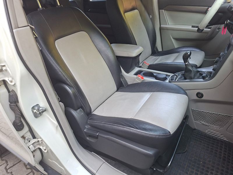 Chevrolet Captiva (2013) 2.2CDTI 135kW 4WD -NOVÉ V ČR - fotka 21 z 43