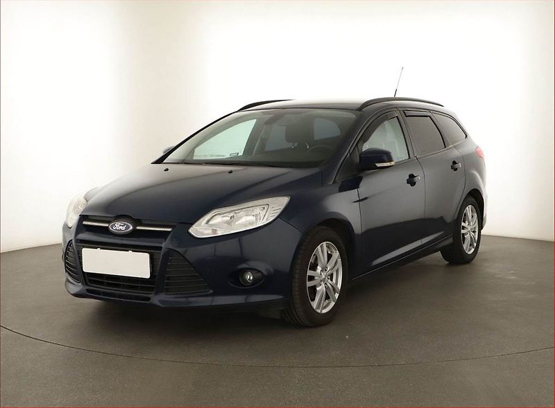 Ford Focus (2013) 1.6 TDCi, Park. senzory - fotka 2 z 16