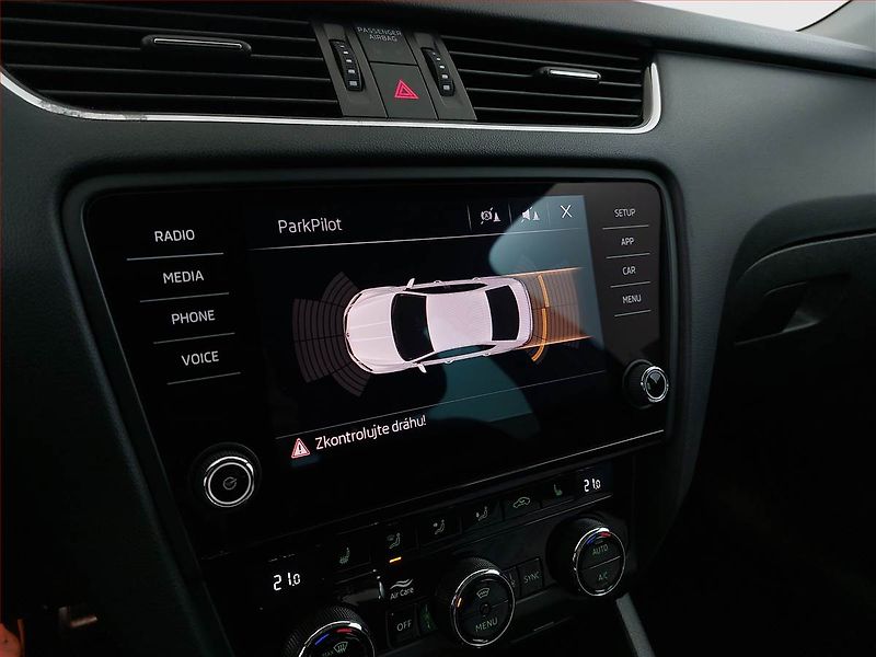 Škoda Octavia (2018) Style 1.4 TSI, Automat - fotka 16 z 16