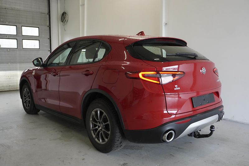 Alfa Romeo Stelvio 2.2D 132kW, 121 000KM - fotka 8 z 29