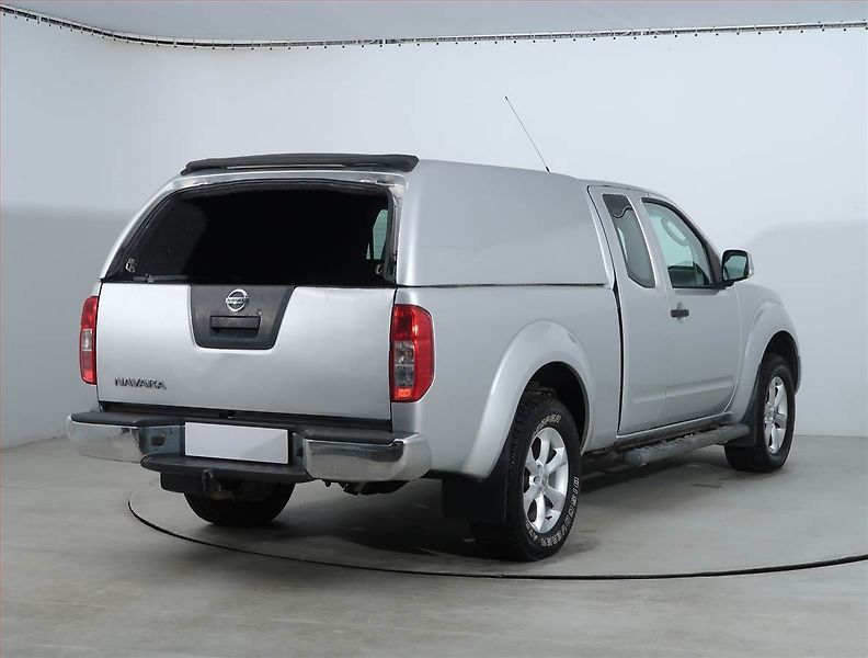 Nissan Navara (2008) 2.5 DCi, 4X4 - fotka 5 z 18