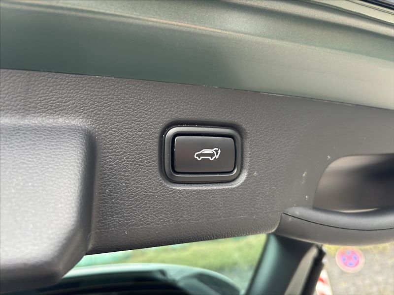 Kia Sportage 1,6 i 132kW AT 4x4 TOP ZÁRUKA - fotka 15 z 49