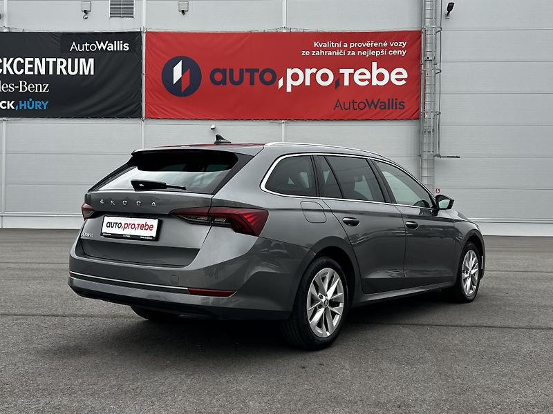 Škoda Octavia 2.0TDI DSG 110kW Style DPH  - fotka 4 z 24