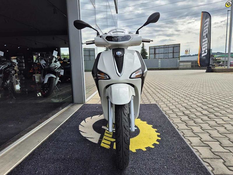 Piaggio Liberty 125 iGET (2026) Liberty 125 E5+ - fotka 9 z 39