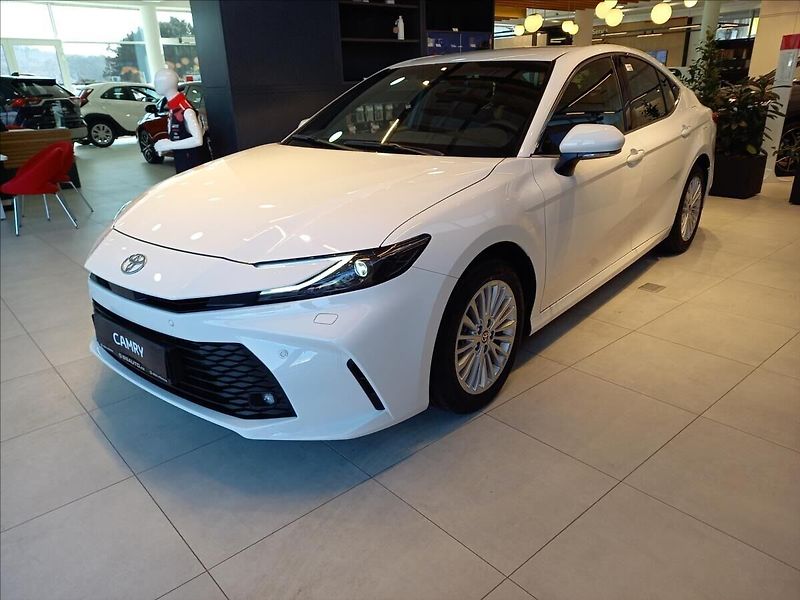 Toyota Camry 2,5 - fotka 1 z 14
