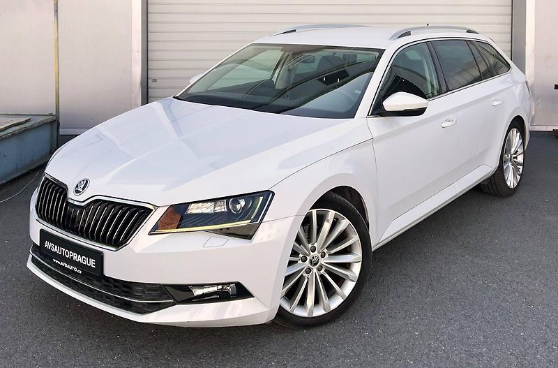 Škoda Superb (2016)  III COMBI 2.0 TDI DSG 140 KW - fotka 3 z 25