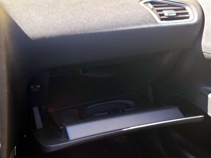 Citroën C4 1,4 95k Furio *SERVIS.KNIHA*CZ - fotka 30 z 39