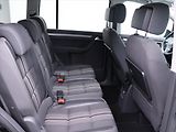 Volkswagen Touran 1,2 TSI Match 7-Míst Serv.knih - náhled 13