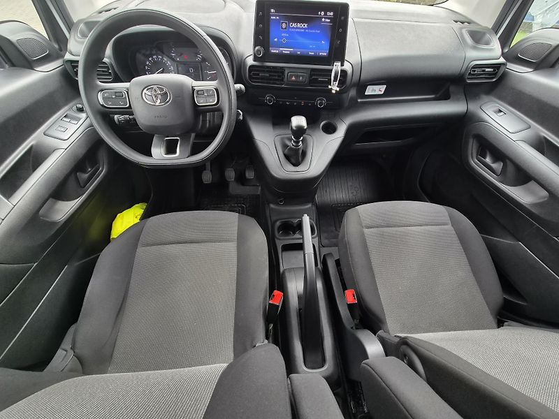 Toyota ProAce City (2023) 1,5 D-4D 130k Extra LWB CrewCa - fotka 6 z 14
