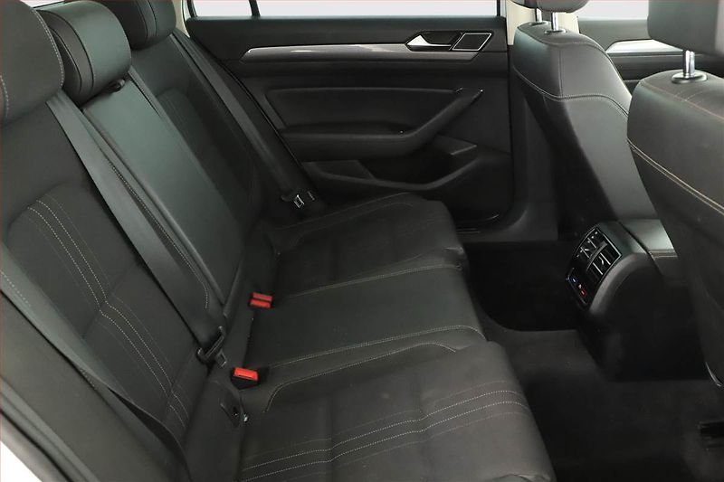 Volkswagen Passat (2017) Alltrack 2.0 TDI, 4X4 - fotka 7 z 15