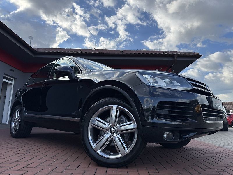 Volkswagen Touareg (2013) 3.0TDI Vzduch Navi Pano Kamera - fotka 50 z 50