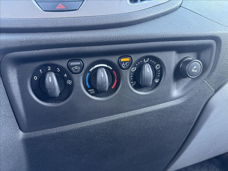 Ford Transit 2,0 125kW DPH LED KLIMA KAMERA - fotka 27 z 36