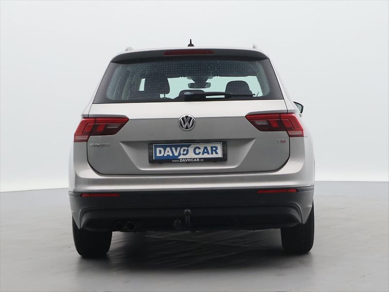 Volkswagen Tiguan 1,4 TSI 110kW DSG Serv.kniha - fotka 6 z 26