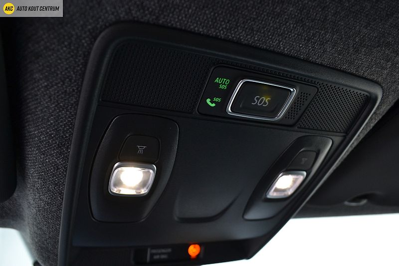 Renault Captur techno mild hybrid 140 - fotka 29 z 52
