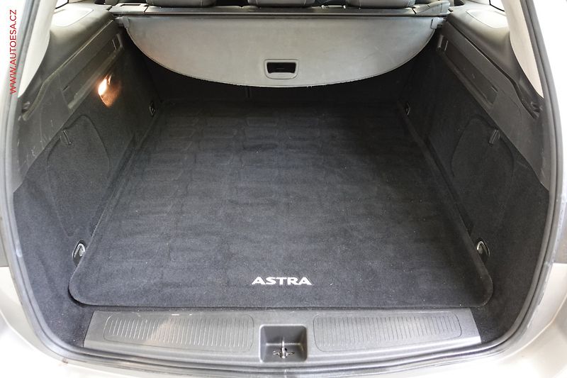Opel Astra (2017) 1.4T, 2.maj,ČR, AC, tempo - fotka 7 z 22