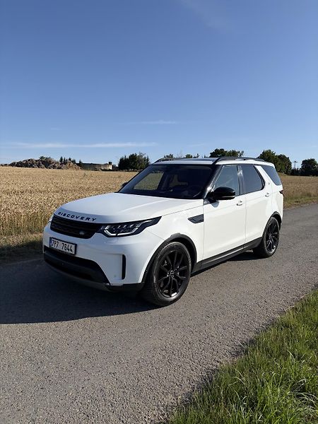 Land Rover Discovery (2019) Pro 7 osob - fotka 2 z 12