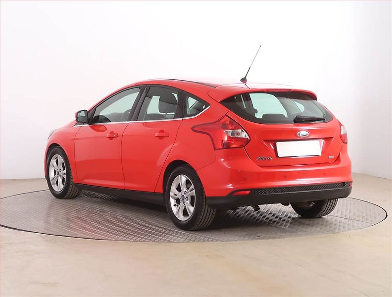 Ford Focus (2014) Trend Sport 1.0 EcoBoost - fotka 4 z 16