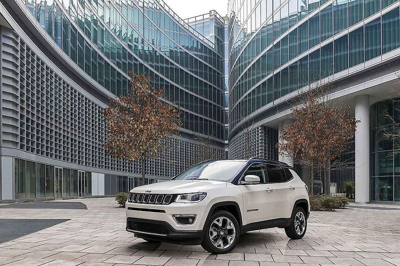 Jeep Compass.