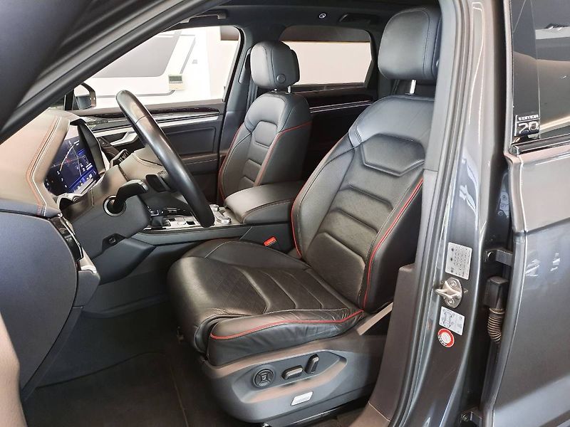 Volkswagen Touareg (2023) R-Line 3.0 TDI 4Motion Edition - fotka 7 z 35
