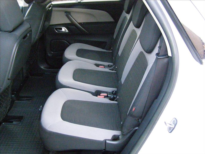 Citroën C4 Picasso 1,6   1 Majitel po STK 2x AL k - fotka 18 z 48