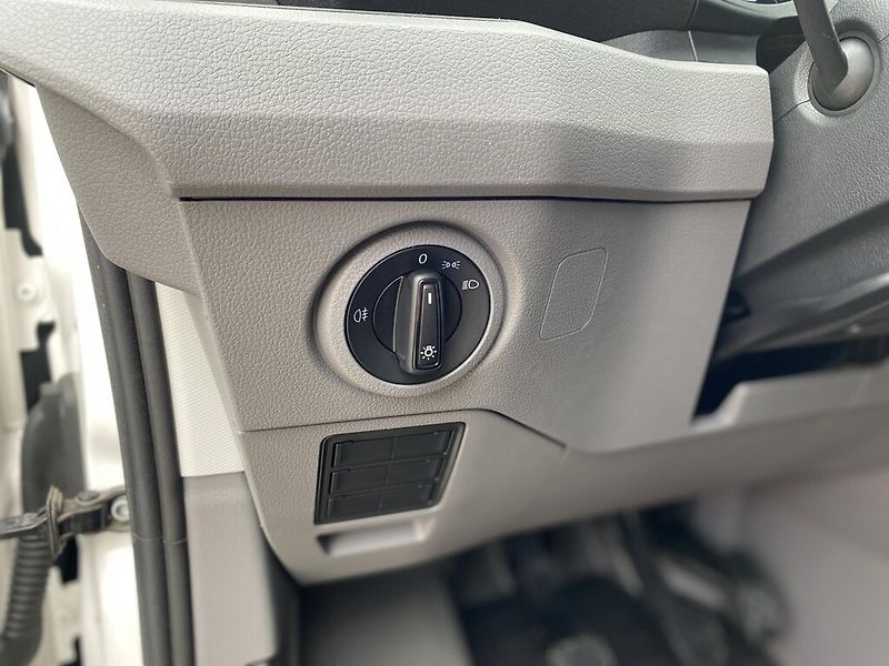 Volkswagen Crafter 2,0 TDI 103 kW - fotka 11 z 22
