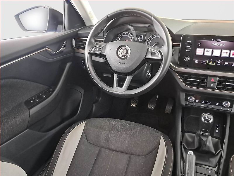 Škoda Scala (2019) 1.6 TDI, Tempomat - fotka 7 z 19