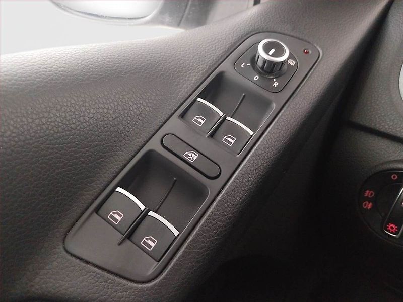 Volkswagen Tiguan (2014) 2.0 TDI, 4X4, Automat - fotka 16 z 17
