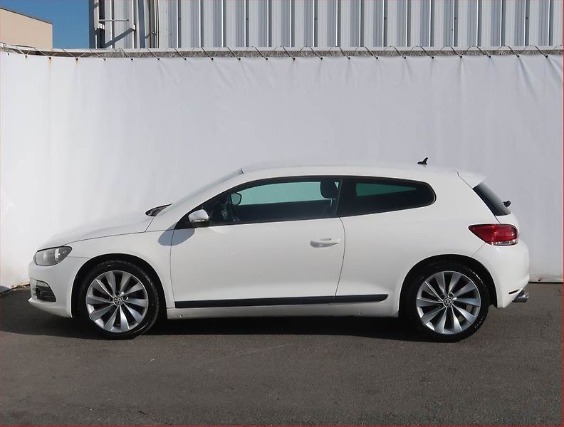 Volkswagen Scirocco (2009) Sport 1.4 TSI, Xenony - fotka 3 z 17