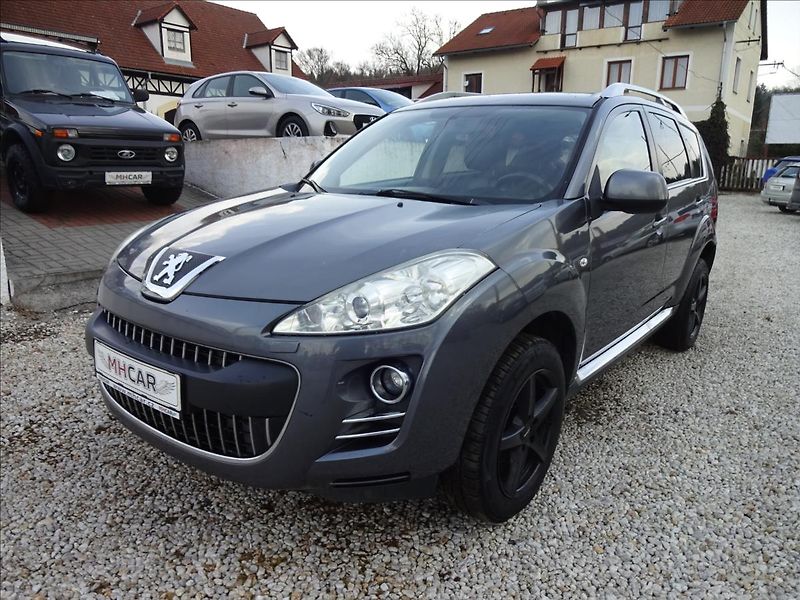 Peugeot 4007 2,2 HDI 115kW 4x4 - fotka 3 z 53