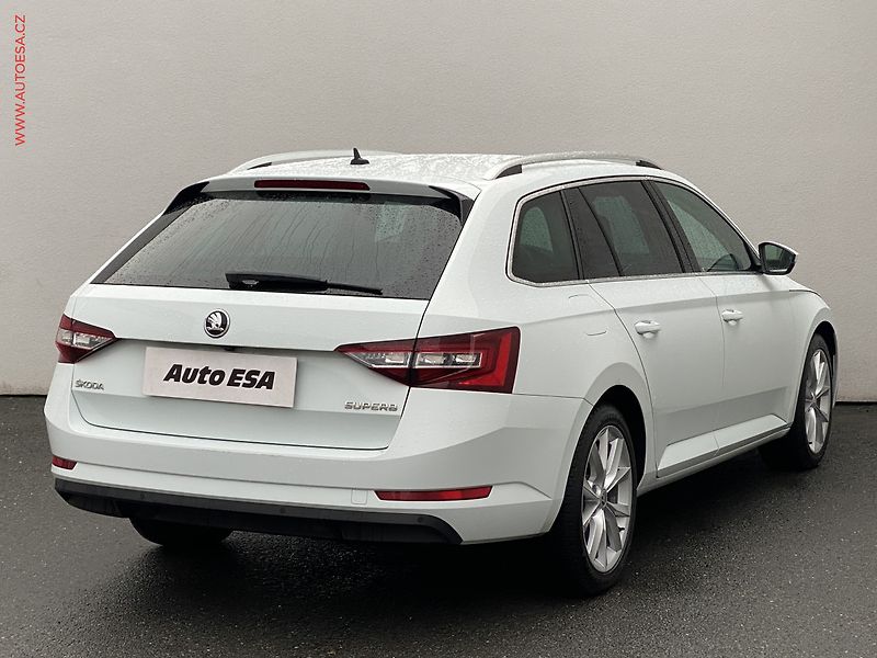 Škoda Superb (2017) 2.0TDi, Style, DSG, TZ, +ALU - fotka 4 z 18